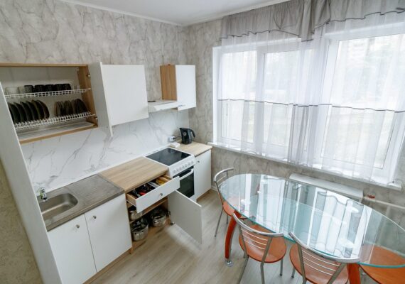 3-bedrooms apartment on the Ozerna street 26 (for navigation Obolon region)