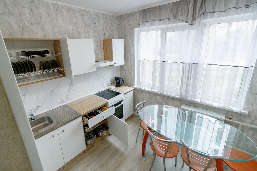 3-bedrooms apartment on the Ozerna street 26 (for navigation Obolon region)